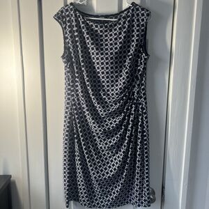 CHAPS Women’s XL Sleeveless Wrap Jersey Dress Blue White Batik Geo